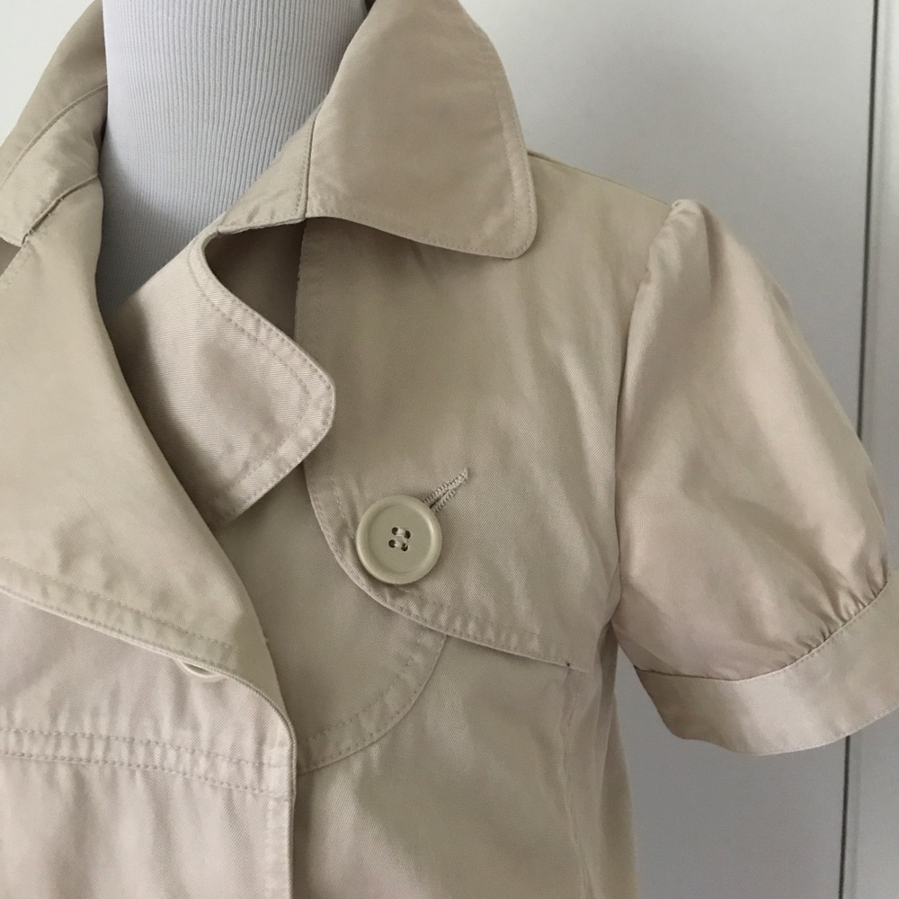 BEAUTIFUL CROPPED TRENCH. - Picture 4 of 8