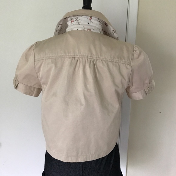 BEAUTIFUL CROPPED TRENCH. - Picture 5 of 8