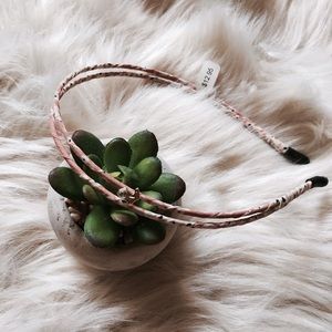 Floral hair band 🌸sale🌸