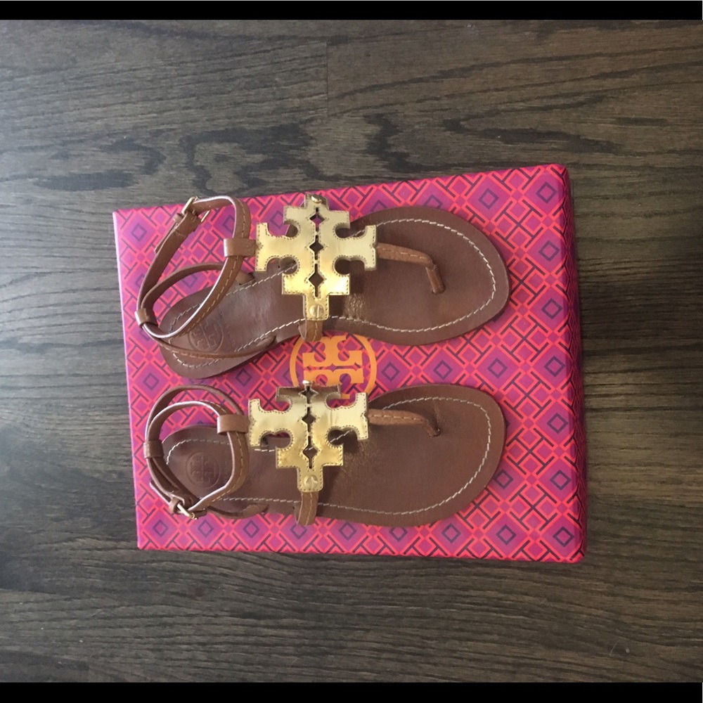 Tory Burch Chandler flat sandal in cognac/gold