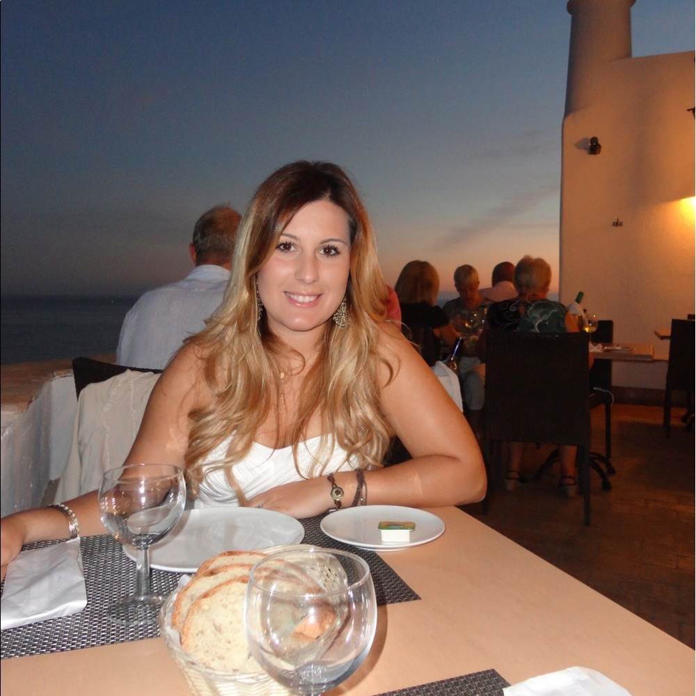 Meet your Posher, Jenn