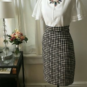 Geometric pencil skirt