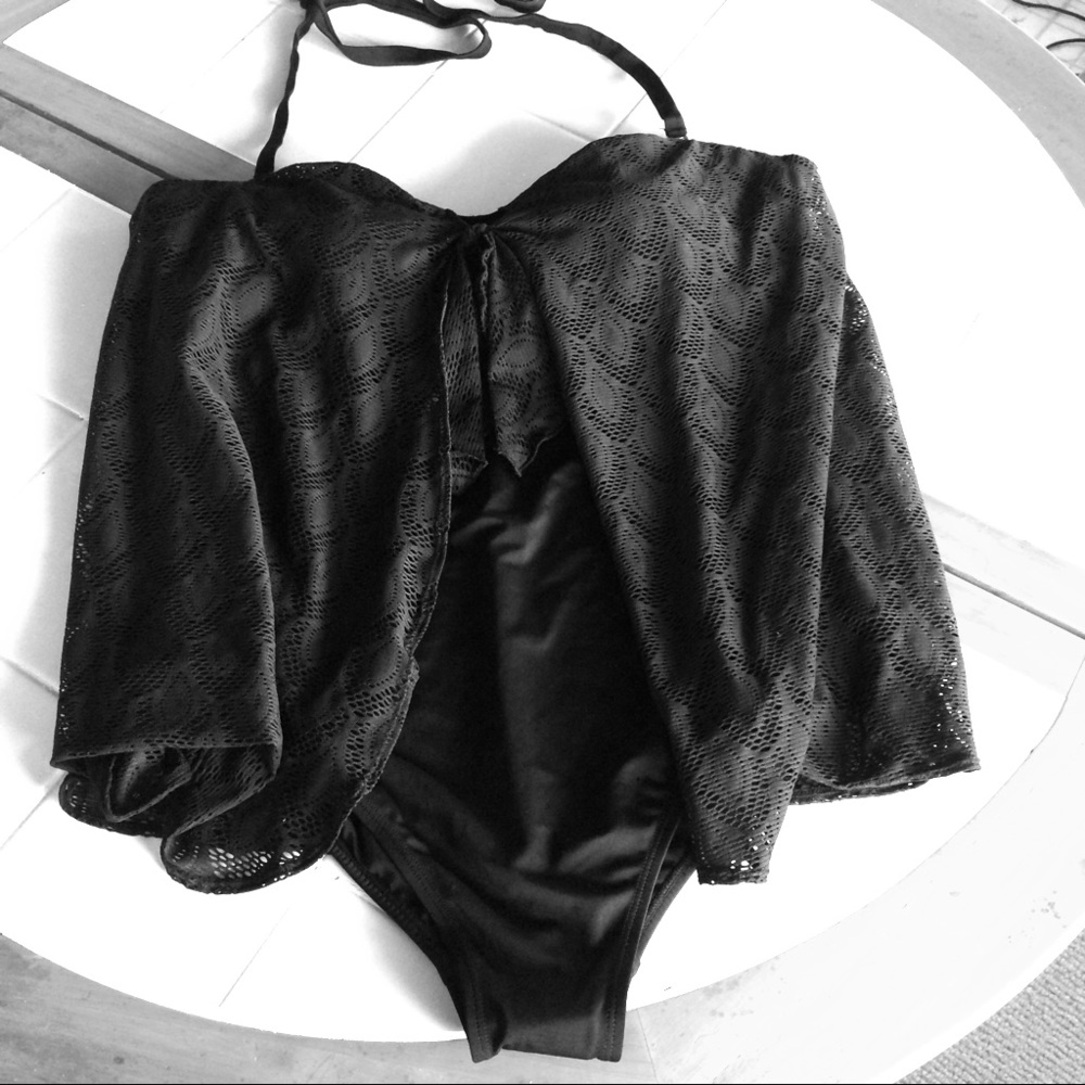 NWT 22W Lace Swimsuit - Beautiful