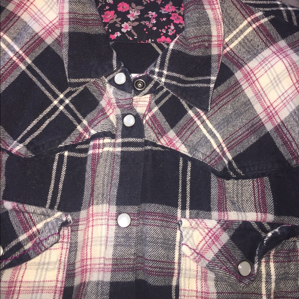 Flannel button down - Picture 2 of 4