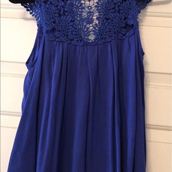 blue blouse - Picture 2 of 2