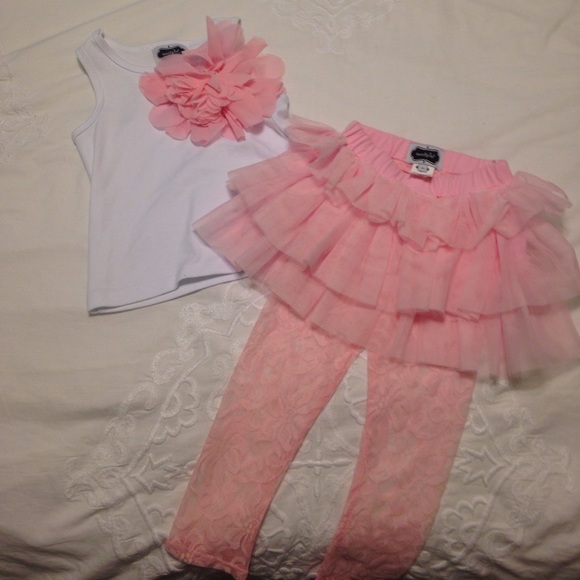 🎀Mudpie 2T Tank and Tutu leggings - Picture 2 of 4