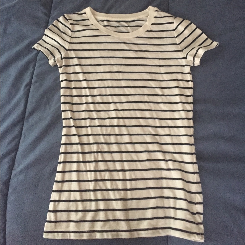 Black and white stripped t-shirt