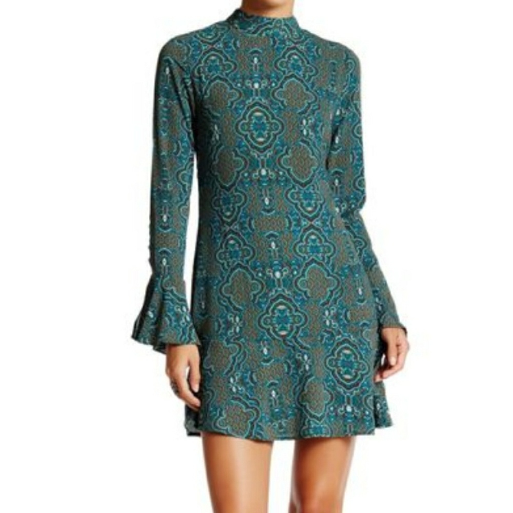 Green high neck dress w bell sleeves