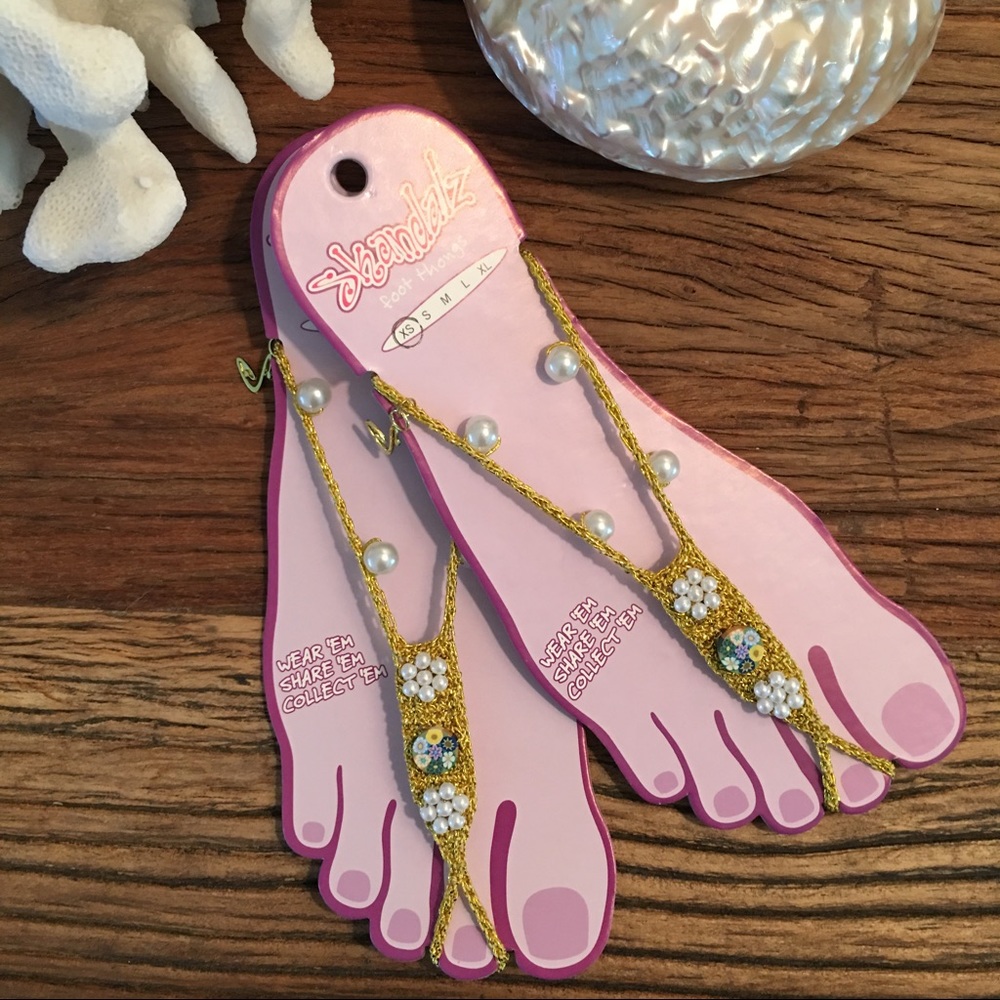 Skandalz barefoot foot thong