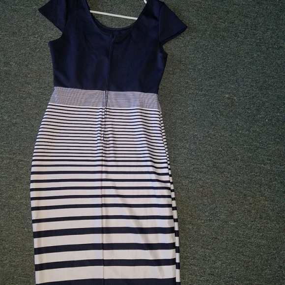 Bodycon midi dress - Picture 2 of 2
