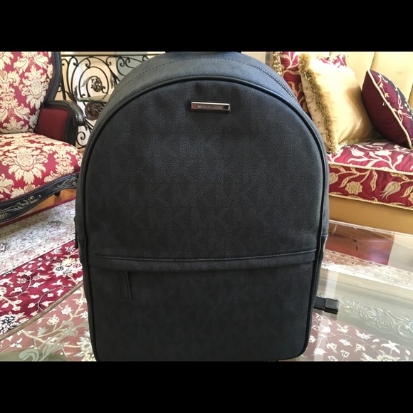 Authentic Michael kors men's backpack $440 - Picture 2 of 8