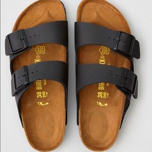 Black Arizona Birkenstocks