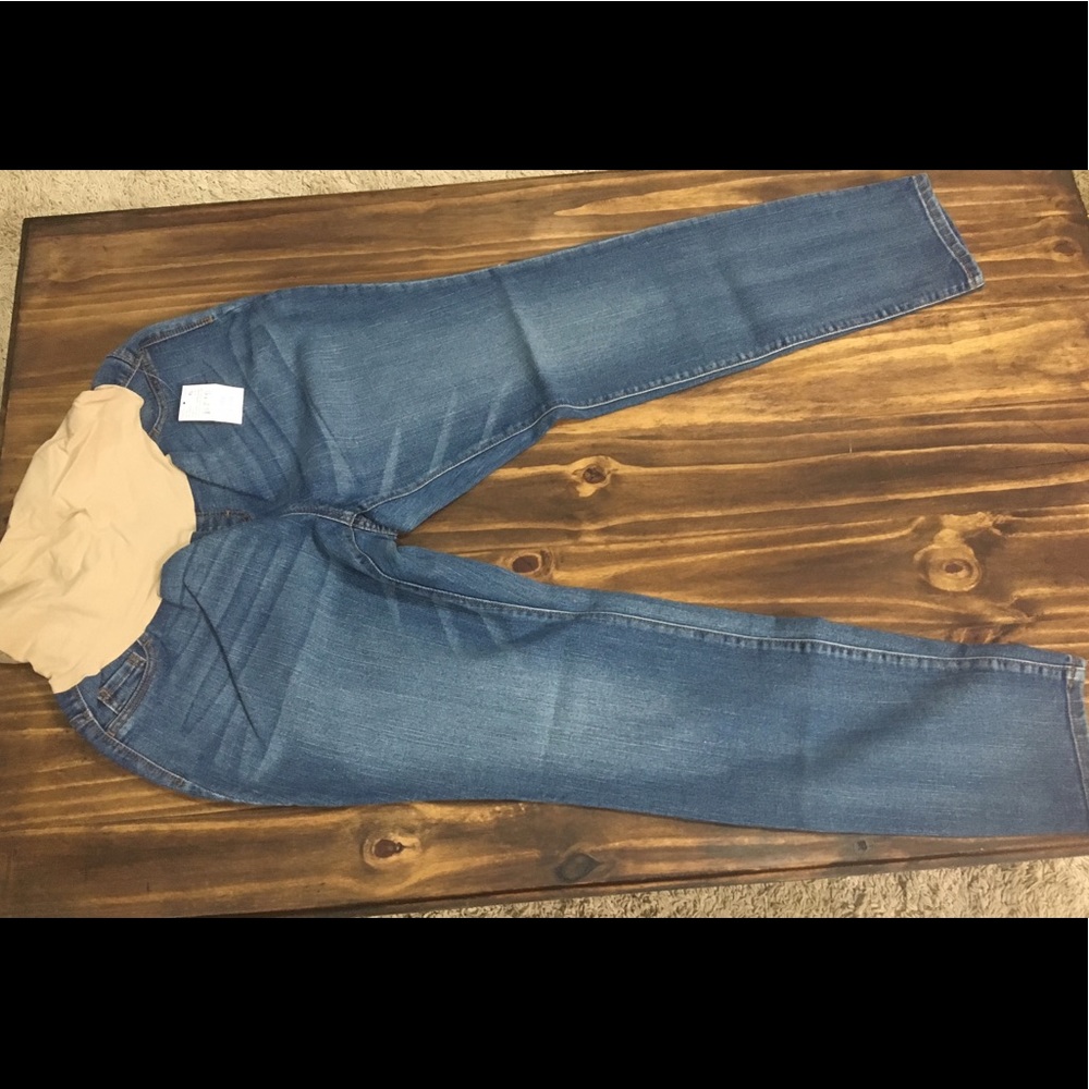 Brand new maternity Jeans