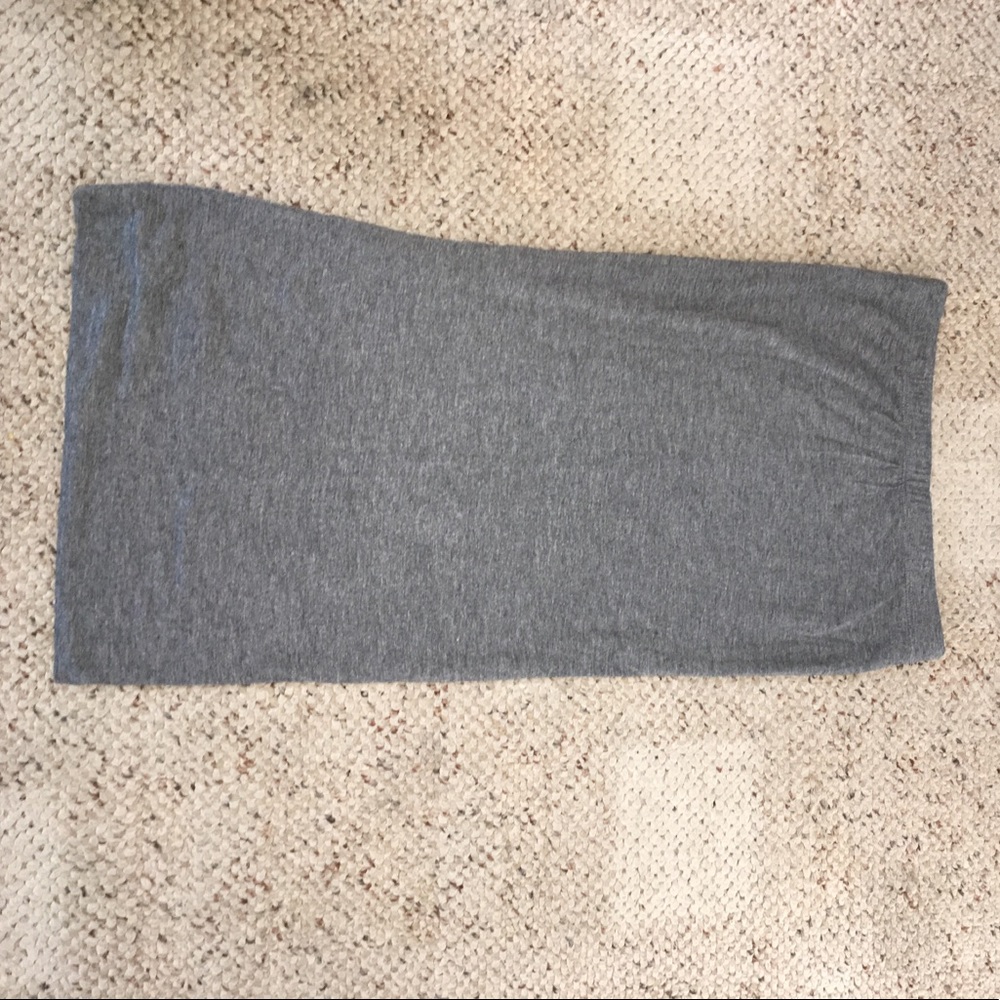 Grey pencil skirt