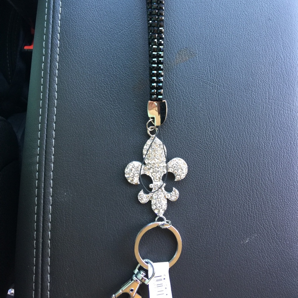 Fluer De Liz lanyard