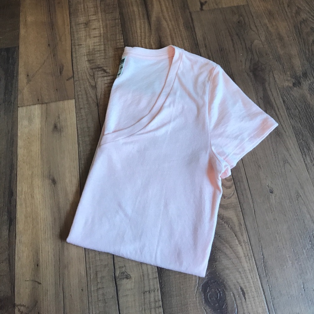 PINK Victoria's Secret V-Neck Tee ~ Light Pink ๐ - Picture 4 of 4