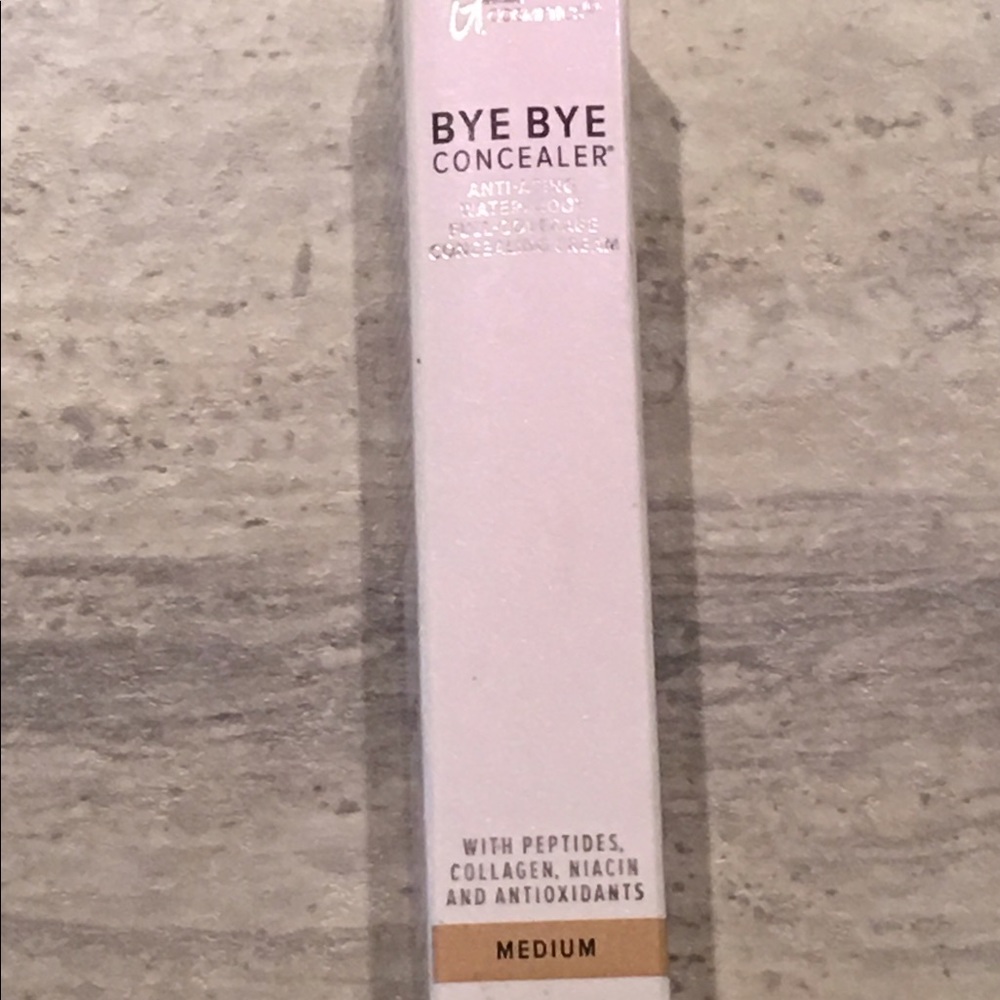 It Cosmetics Bye Bye Concealer - Medium