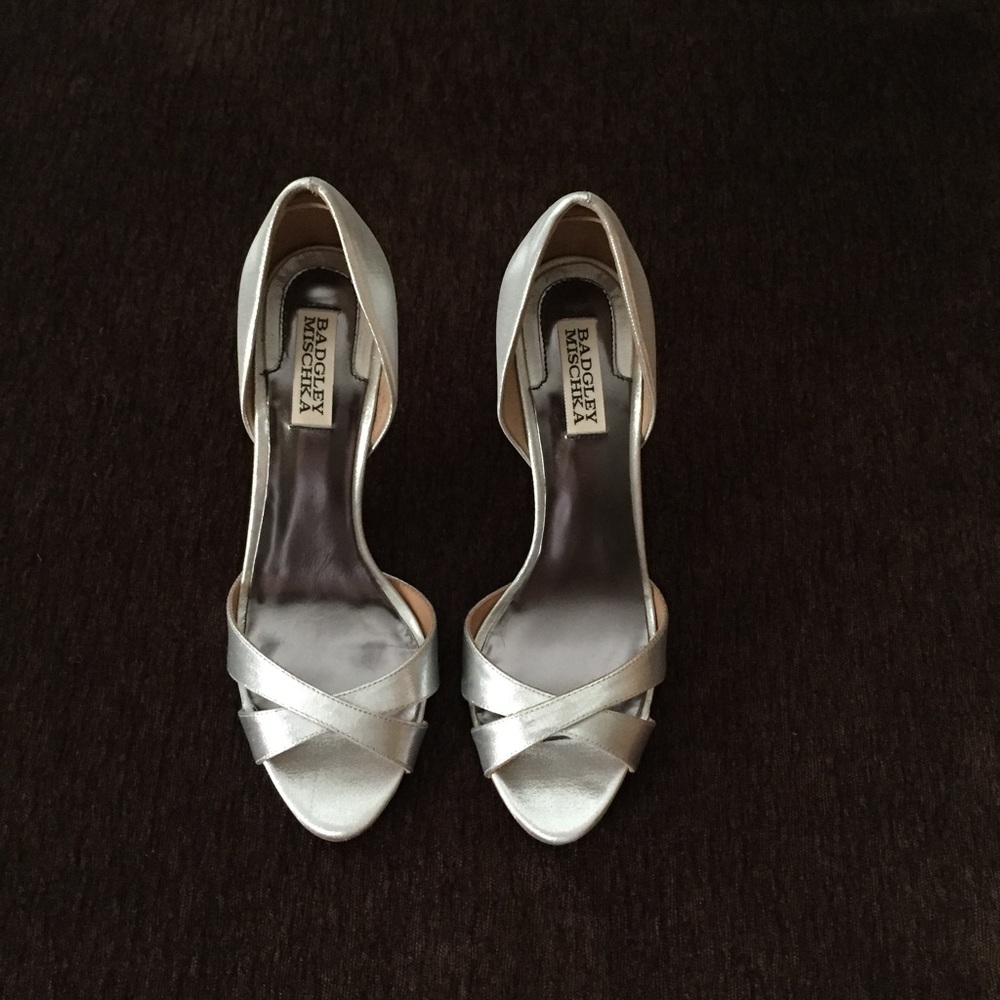 Badgley Mischka silver heels
