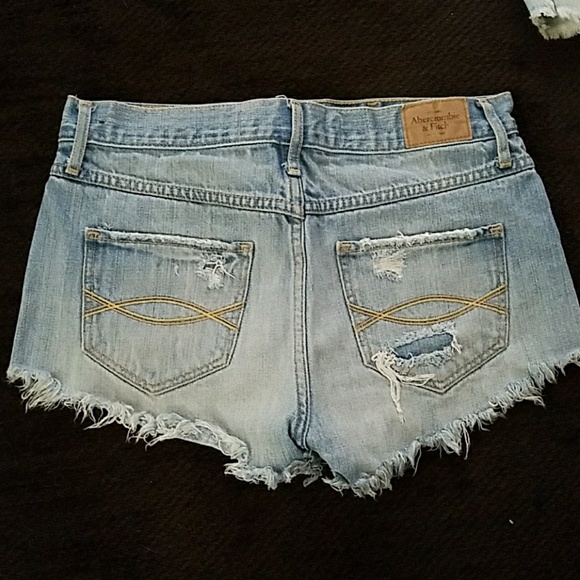 Abercrombie shorts - Picture 2 of 2