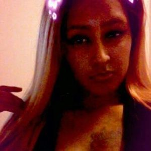 Meet your Posher, Beatriz