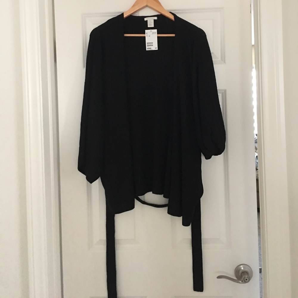H & M black sweater