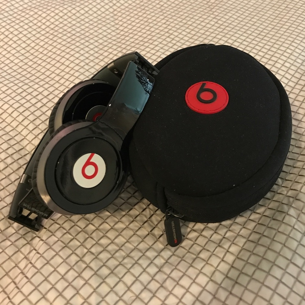 Beats Solo