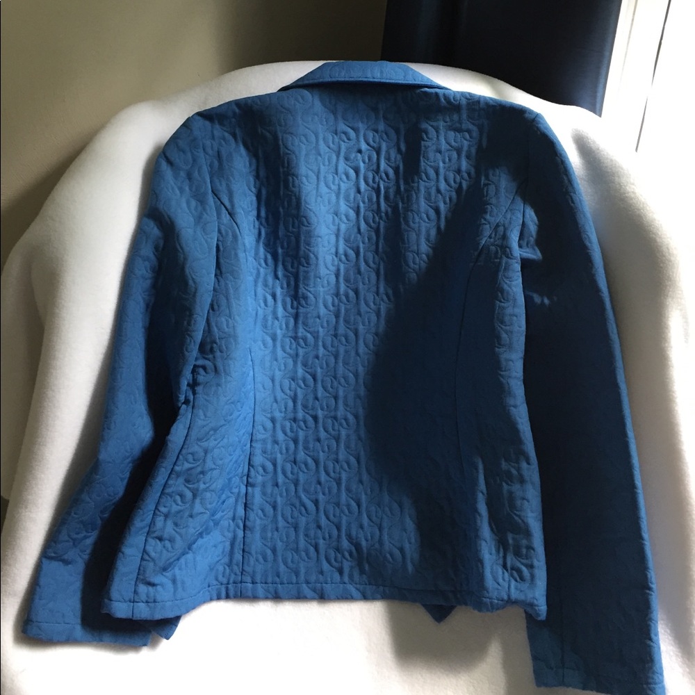 Comfortable Blue Jacket - Picture 6 of 6