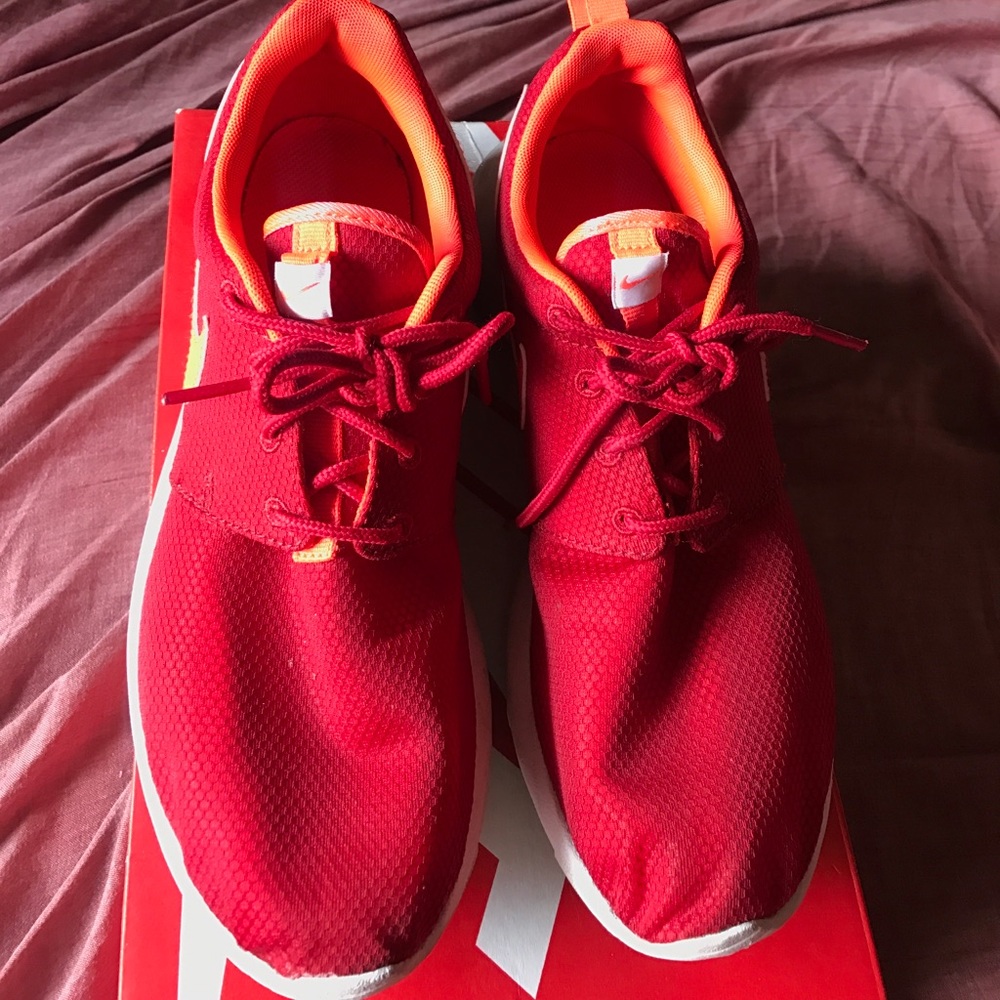 Nike Women Roshe Runs