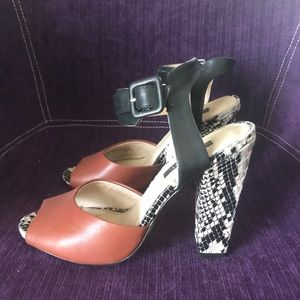 ShoeMint Rae heels Snake print/brown/black Size 7.