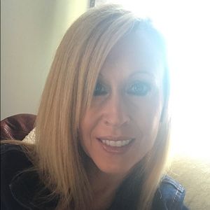 Meet your Posher, Christie