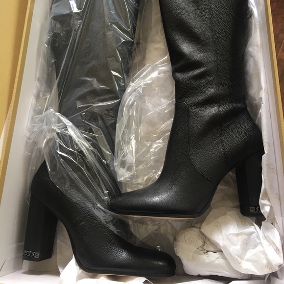 Michael kors Sabrina leather boots ONE DAY SALE - Picture 6 of 7