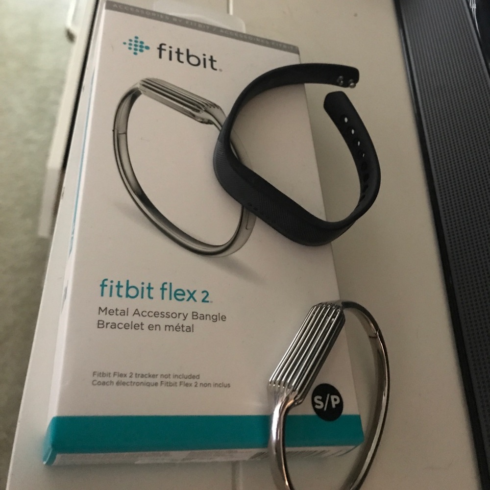 Fitbit Flex 2 and Fitbit bangle