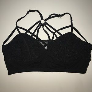 Bralette with cool straps