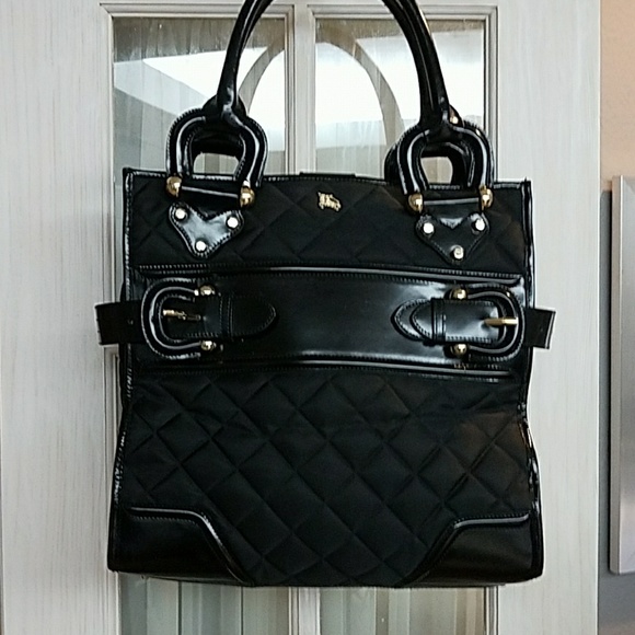 Burberry Handbags - Burberry Black Beaton Tote