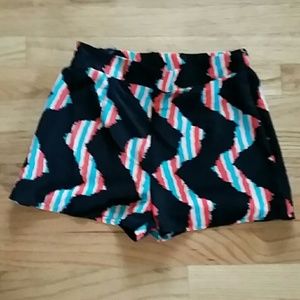 Vintage Havana Kids Tween Girls NWT Aqua Zig Zag Print Shorts Black NEW