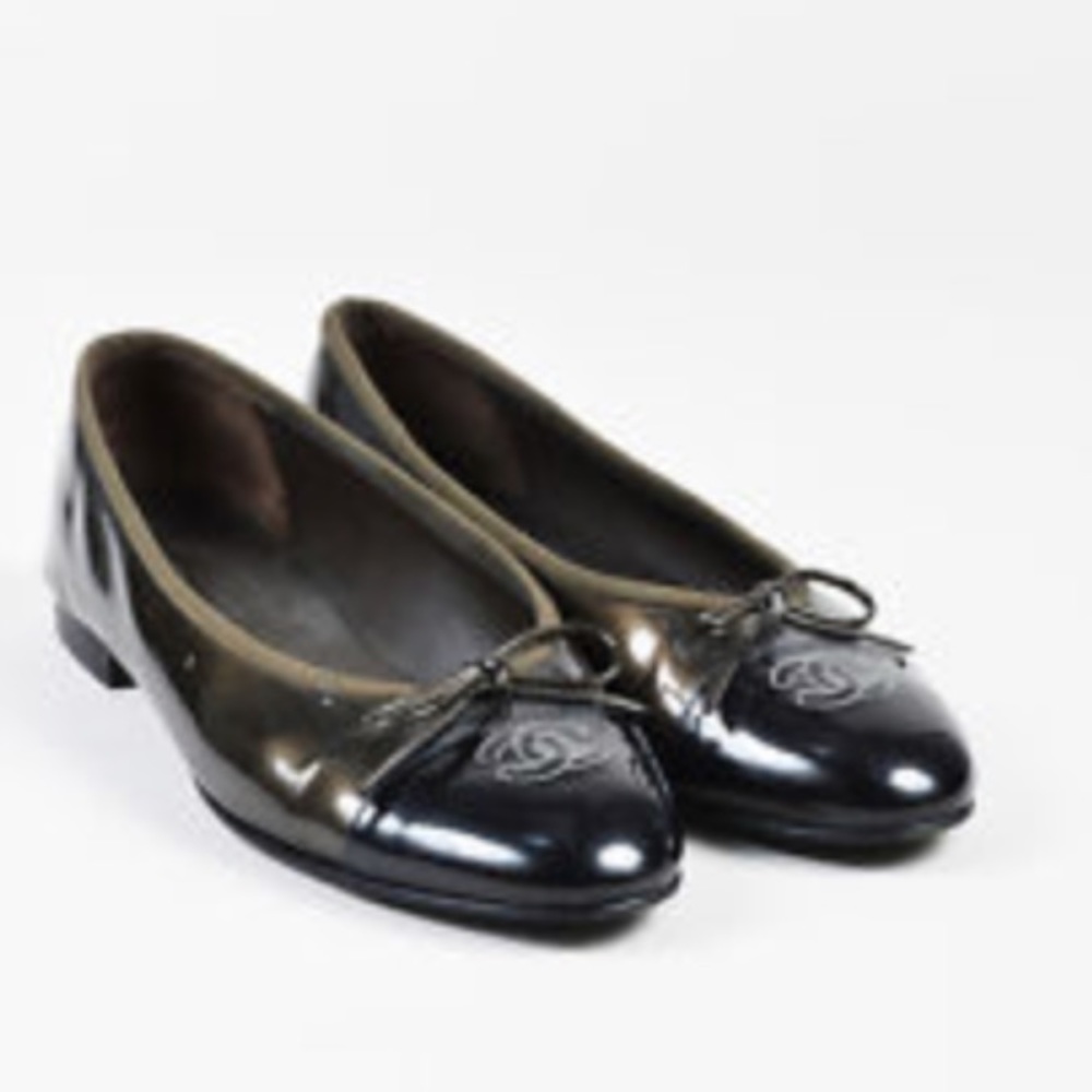 Chanel pearlized grey 2 tone ballet flats - Picture 2 of 6