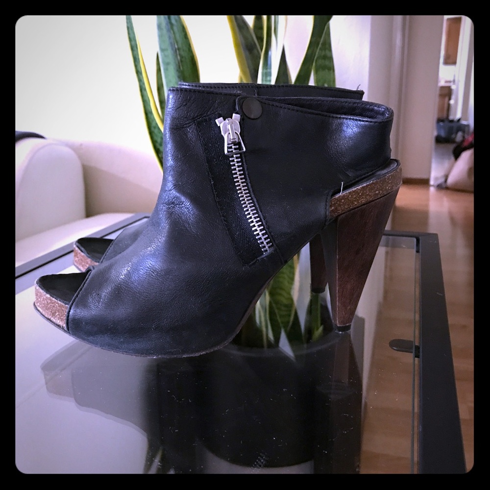 Joie open toe zip up moto bootie