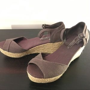 TOMS Wedges