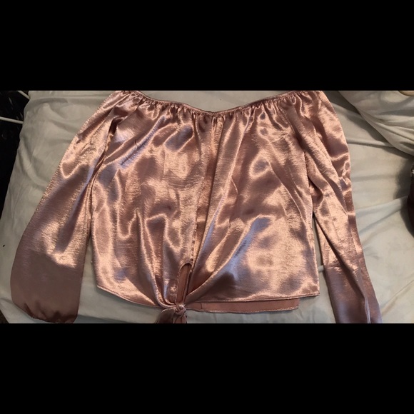 off the shoulder blouse - Picture 1 of 2