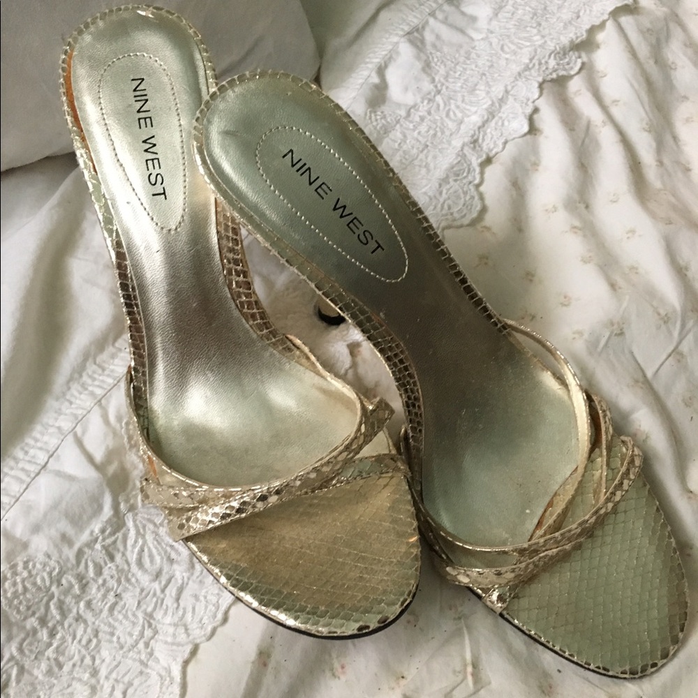 New Nine West faux snake gold sandal heels, 8
