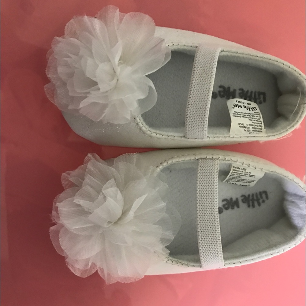White baby flats