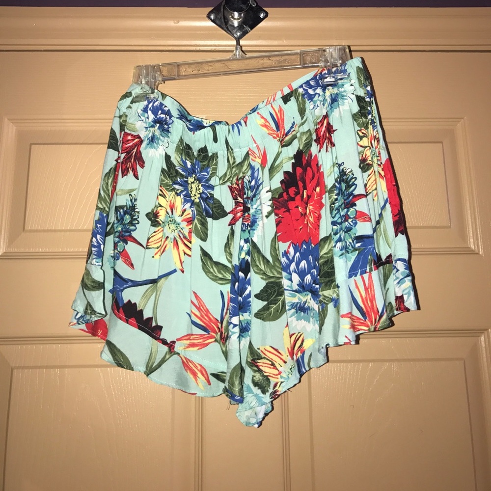 Floral flow shorts