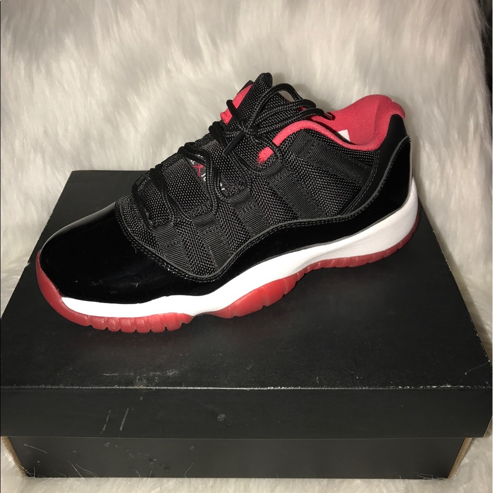 Jordan bred 11's low