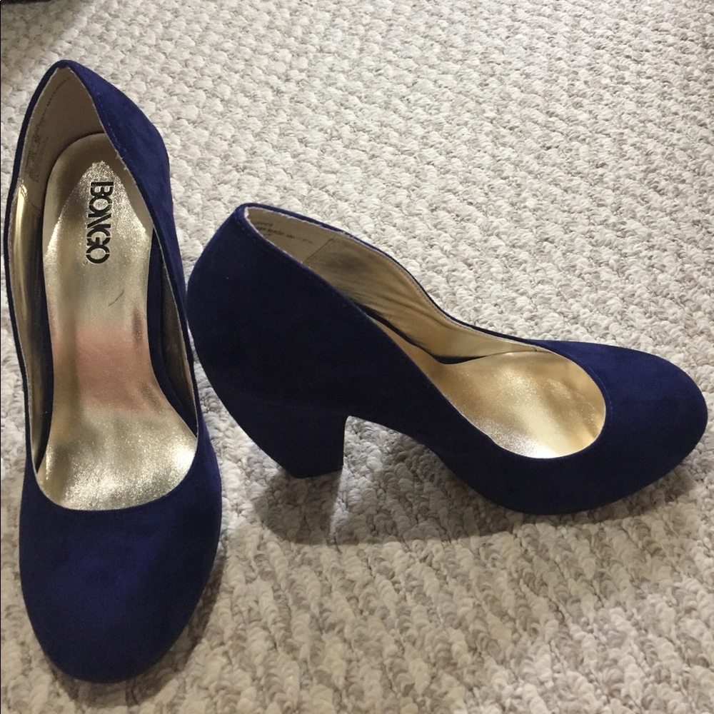 BONGO Navy Suede Heels