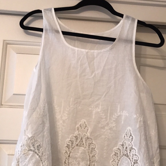 where lace tank top - Picture 2 of 2