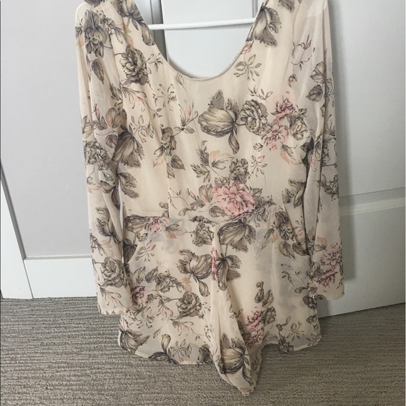Floral romper - Picture 1 of 2