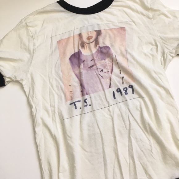 Tops - Taylor Swift 1989 shirt!