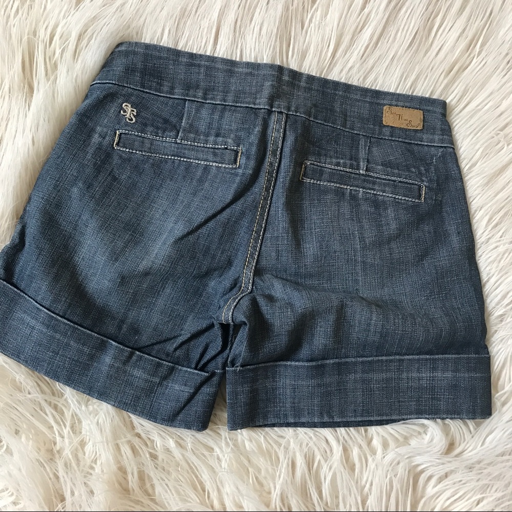See Thru Soul Cuffed Denim Shorts - Picture 3 of 3