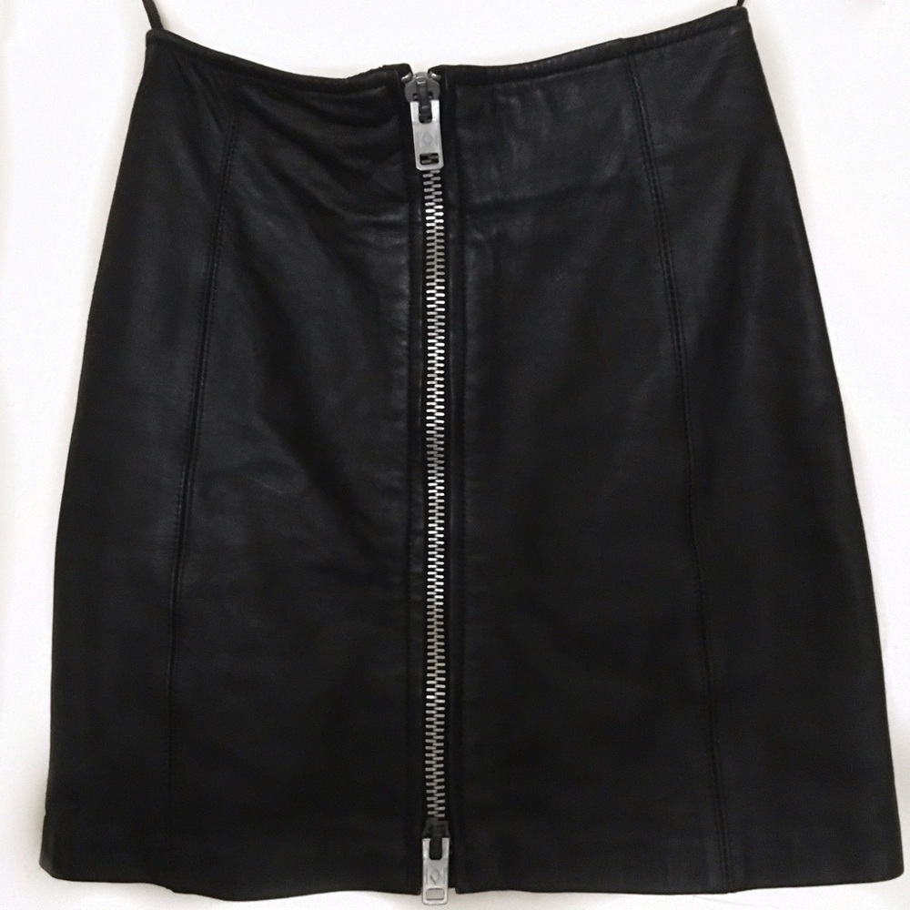 ♡HP♡VINTAGE Black leather zip skirt - Picture 2 of 6