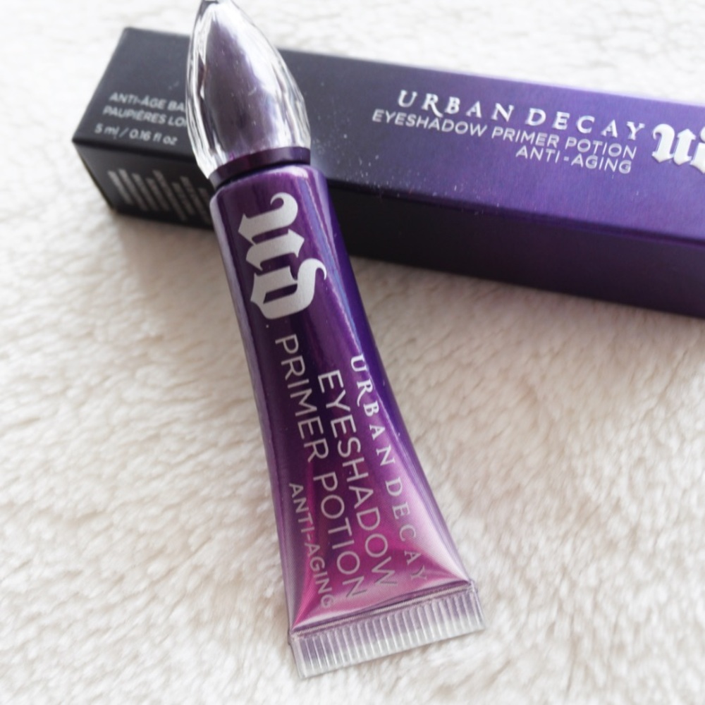 Urban Decay Eyeshadow Primer Potion